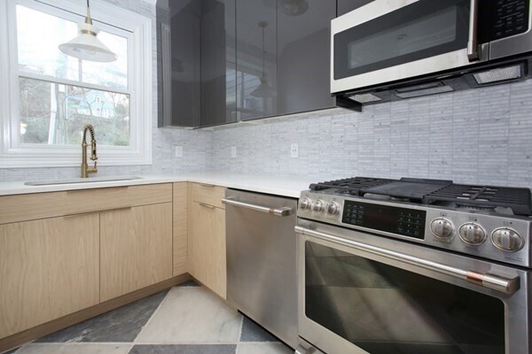 15 Lanark Rd unit 2, Brighton, MA 02135 - photo 7