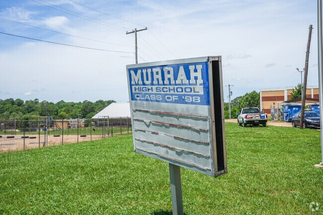 Murrah High School enrolls 1,326 students in grades 9-12.