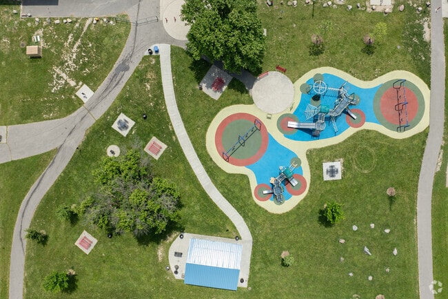 The Adam Butzel Complex has many modern amenities.