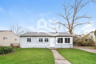 1385 Guenther Rd, Dayton, OH 45417