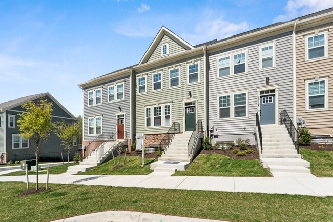 26050 Ridge Rd unit 36487657, Damascus, MD 20872 - photo 2