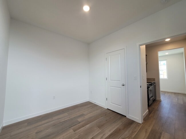 722 Rosazzo Ln, Manteca, CA 95337 - photo 3