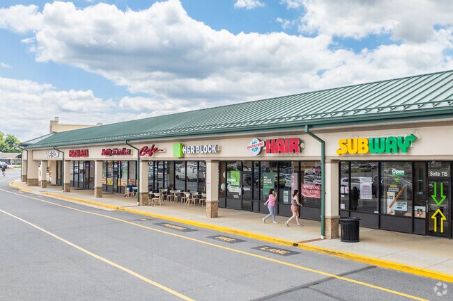 There are several retail centers easily accessible for Ancient Oaks neighbors.