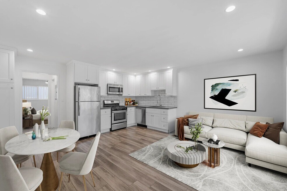 925 W 30th St unit 8, Los Angeles, CA 90007 - photo 1