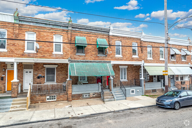 2 Story Row Homes are common in the Dunlap neighborhood.