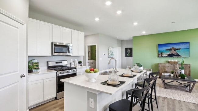 1244 Aster Dr, Shelbyville, IN 46176 - photo 5