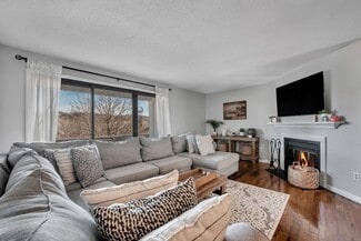 157 Beacon Hill Common, Beacon Falls, CT 06403