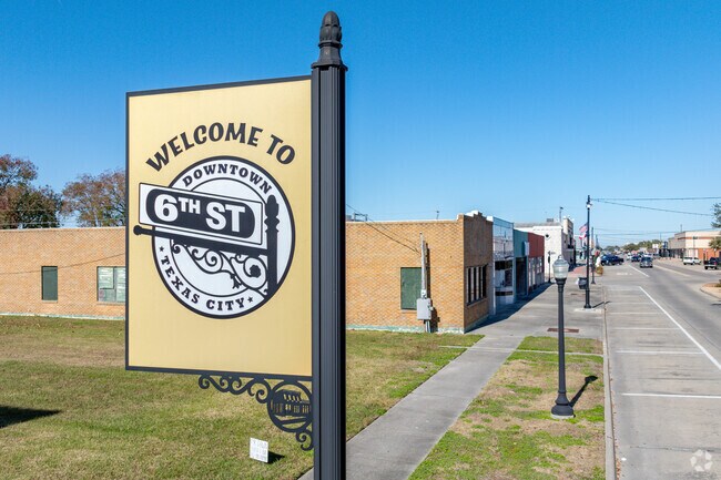 Sixth Street is home to some of the best local shopping and dining in Texas City.