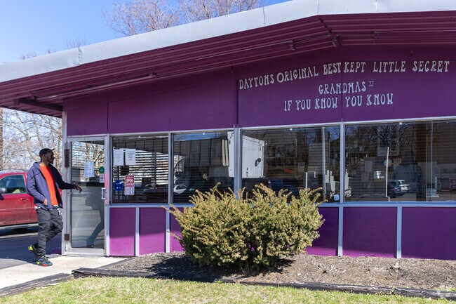 Grandma's II is a quick breakfast restaurant for Five Oaks residents to enjoy.