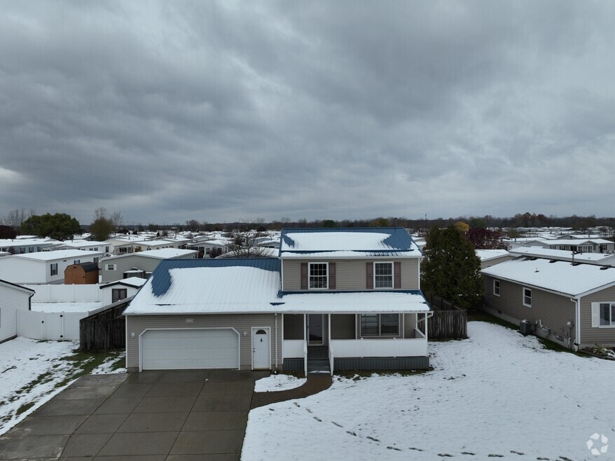 6170 Old Beattie Rd, Lockport, NY 14094 - photo 2