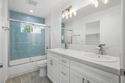 Hale Honu Villas, Sherman Oaks, CA 91423 - photo 3