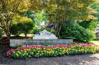 50 Kerr Pkwy, Lake Oswego, OR 97035