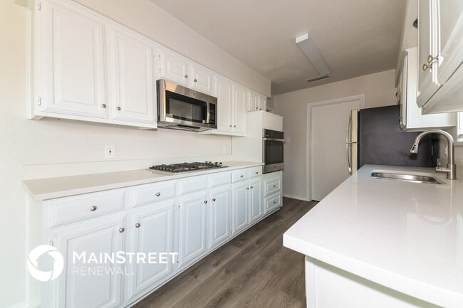 608 San Carlos Dr, Garland, TX 75043 - photo 4