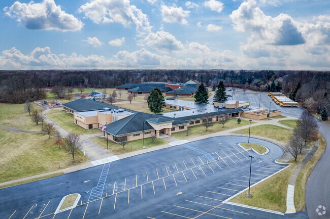 Emma Smith Elementary School challenges students by offering an all-encompassing curriculum.