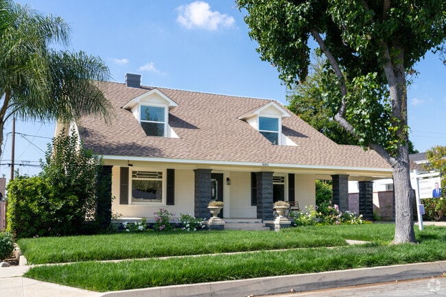 English Tudor homes are common in the Mar Vista Heights neighborhood.