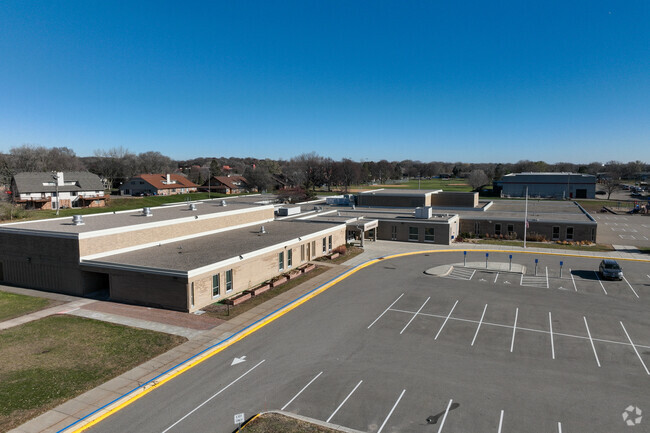 Westview Elementary has earned a grade of B from Niche.
