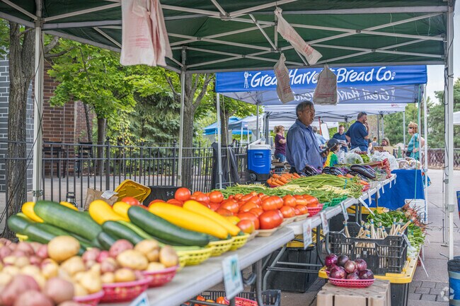 The Edina Farmers Market is hosted at Centennial Lakes during the warmer months.
