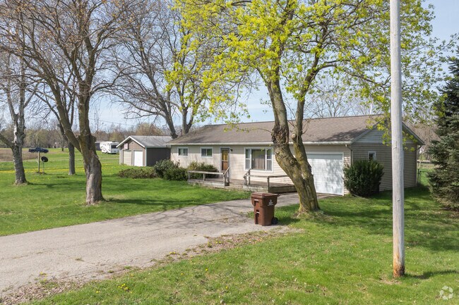 Many of the smaller homes in Bowne Township are ranch-style near downtown Alto.