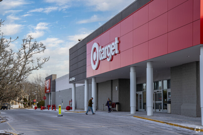 Nearby shopping options make it easy for Somers Point residents to stay stocked up.