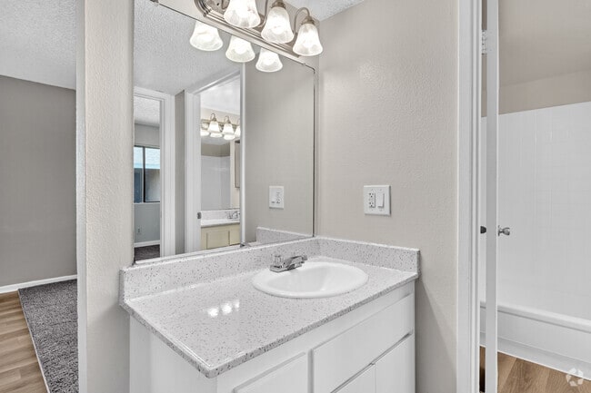 Green Tree Park Apt, Hemet, CA 92543 - photo 7