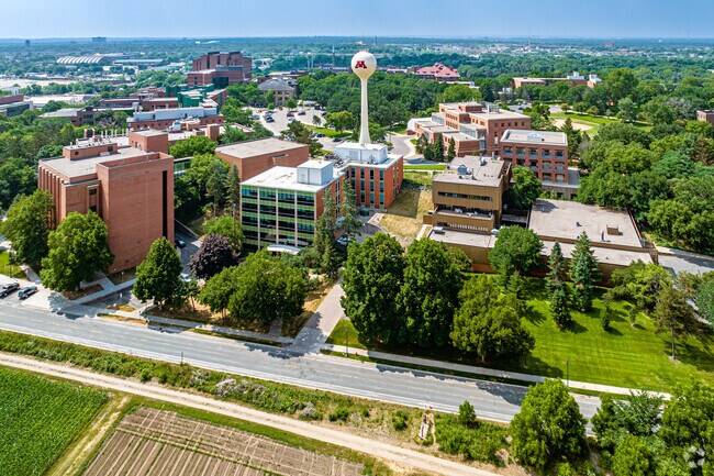 The St. Paul campus offers picturesque lawn and gardens, farm fields, and two museums.
