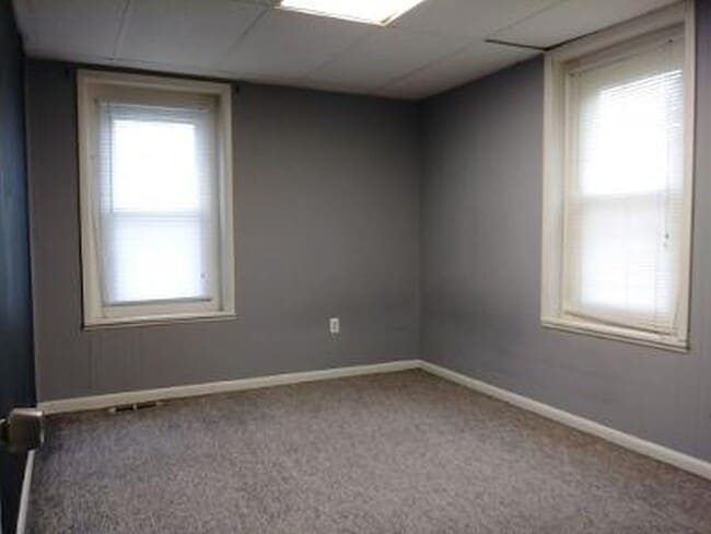 9 Laird Ave unit A, Wheatland, PA 16161 - photo 3