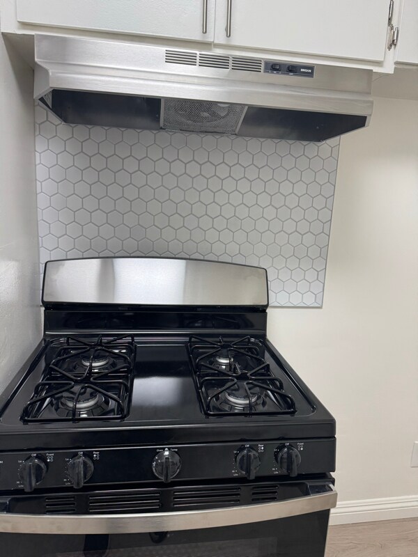 18935 Sherman Way, Los Angeles, CA 91335 - photo 3