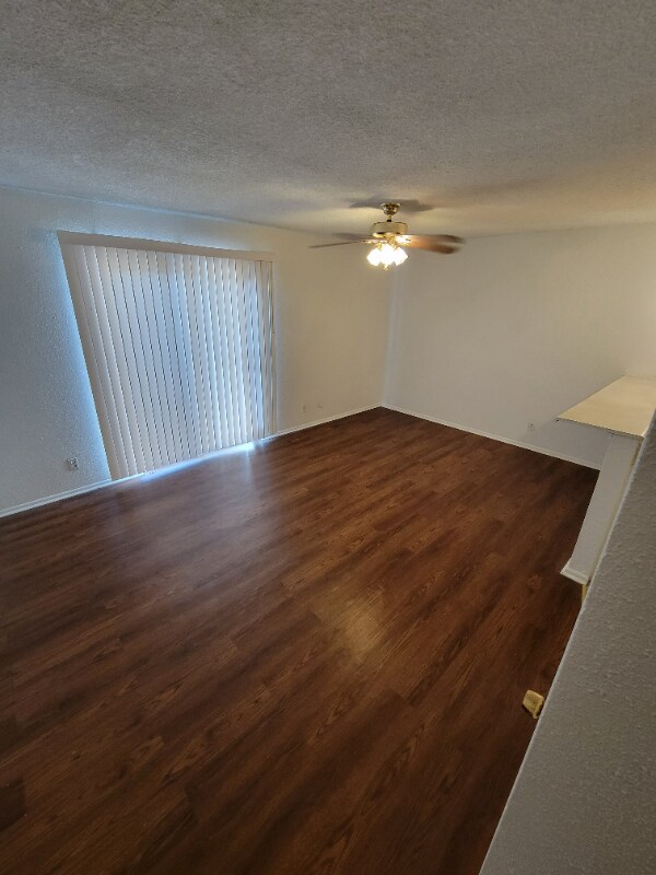 203 Sprucewood Ln unit B, San Antonio, TX 78216 - photo 1