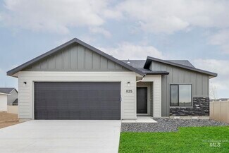 825 SW Alpha St, Mountain Home, ID 83647