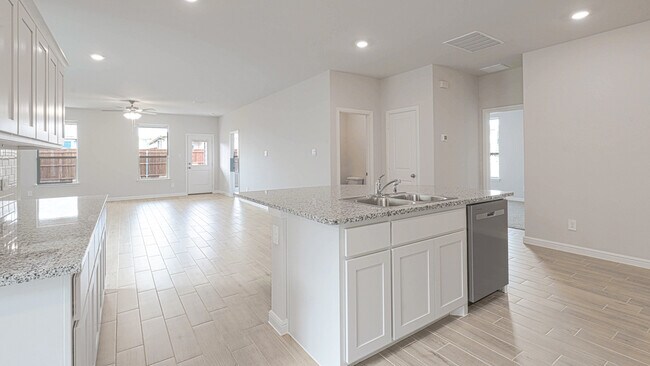 105 Bermuda Place, Boyd, TX 76023 - photo 5