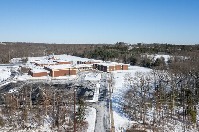 Joppatowne High School has a student-teacher ratio of 15 to 1