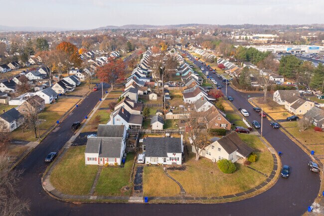 Pottstown West End is a small neighborhood with big access to shopping and dining.