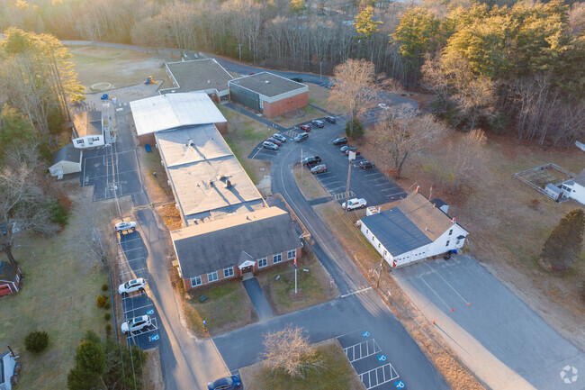 Memorial School provides a well-rounded education and promotes academic excellence.