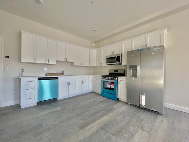 5 Fremont St unit 106, Winthrop, MA 02152 - photo 3