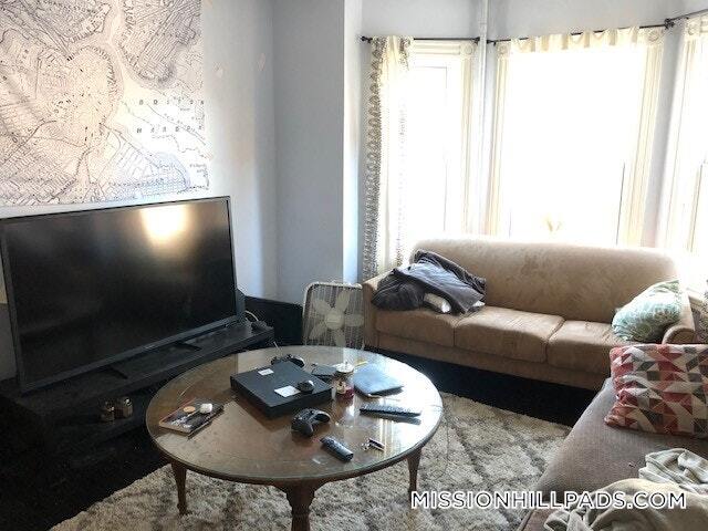 40 Hillside St unit 2, Roxbury Crossing, MA 02120 - photo 1