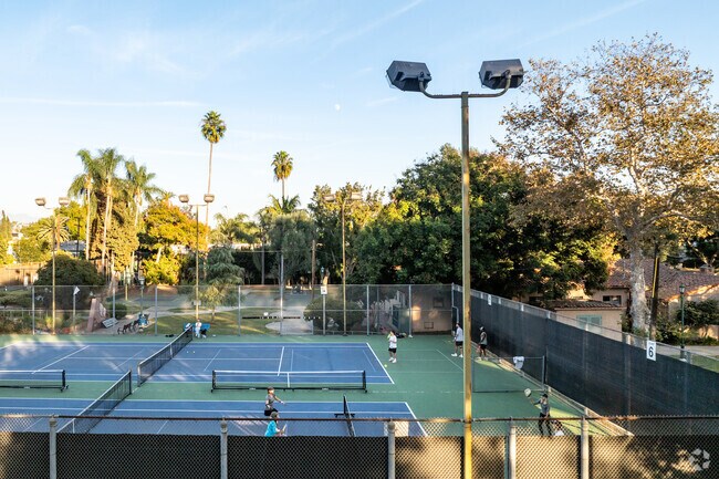 Tennacity at West Hollywood offers tennis programs for all skill levels.