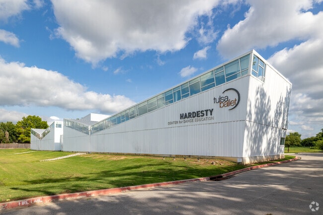 Hardest Center for Dance is located in the North of Silvertree