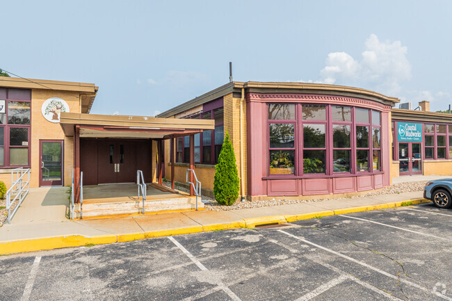Ledyard Center School serves Ledyard, CT students.
