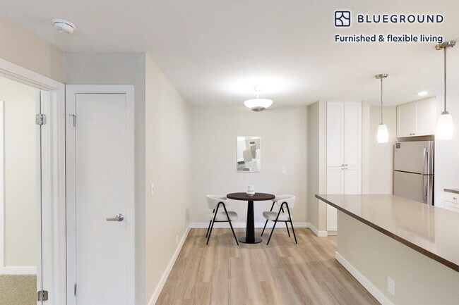 7205 Charmant Dr unit FL3-ID953A, San Diego, CA 92122 - photo 4