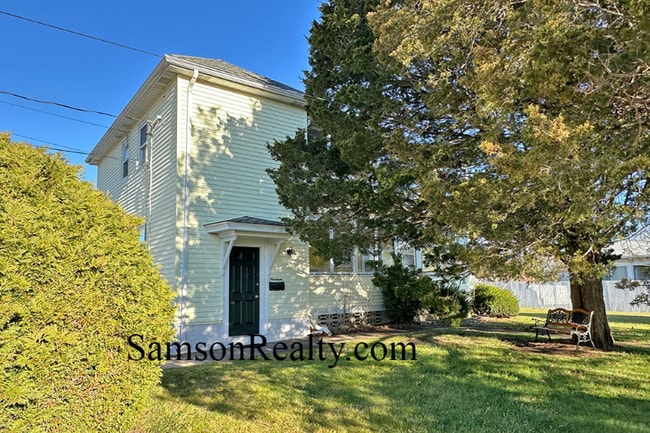 19 Fairmount Ave unit 2nd, Johnston, RI 02919 - photo 3