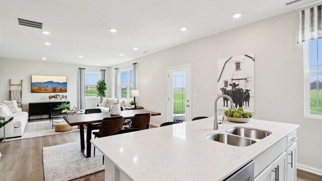 11230 N Greenthread Dr, Monrovia, IN 46157 - photo 5