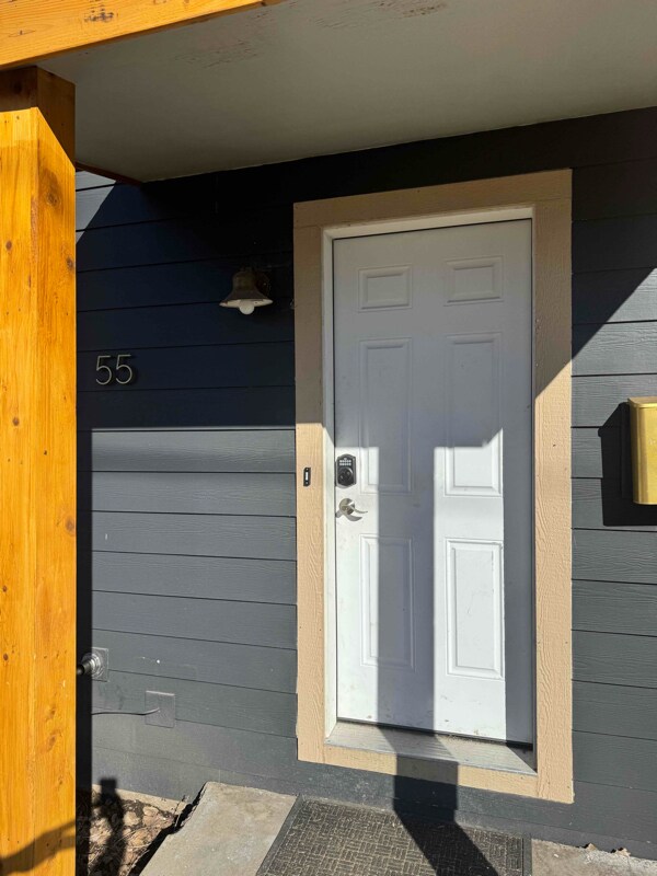 55 S I St, Lakeview, OR 97630