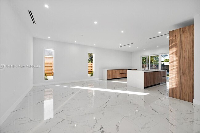 621 SW 15th St, Deerfield Beach, FL 33441 - photo 6