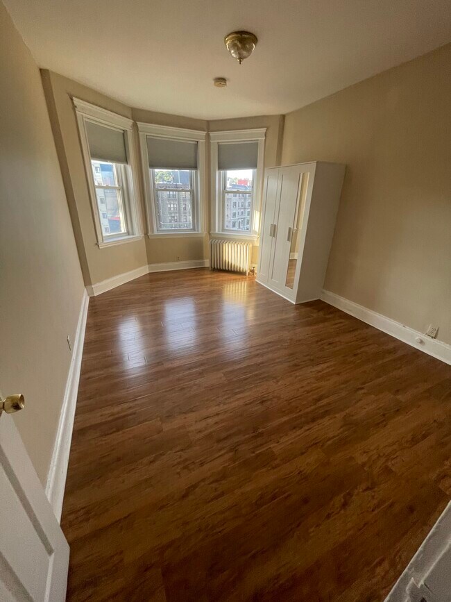 2 Durham St unit 11, Boston, MA 02115 - photo 6