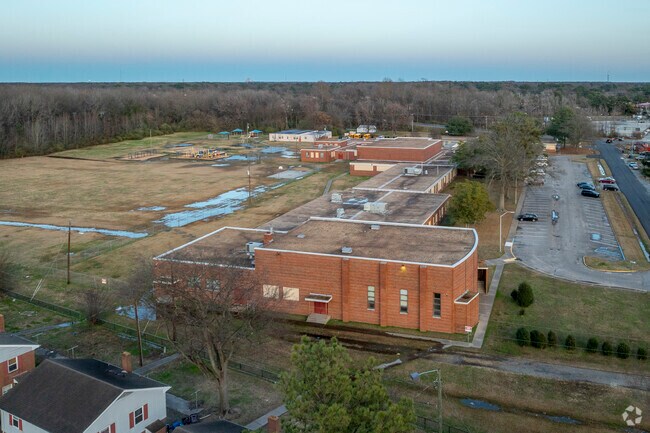 Teachers at George W. Carver Intermediate School inspire curiosity and critical thinking skills.