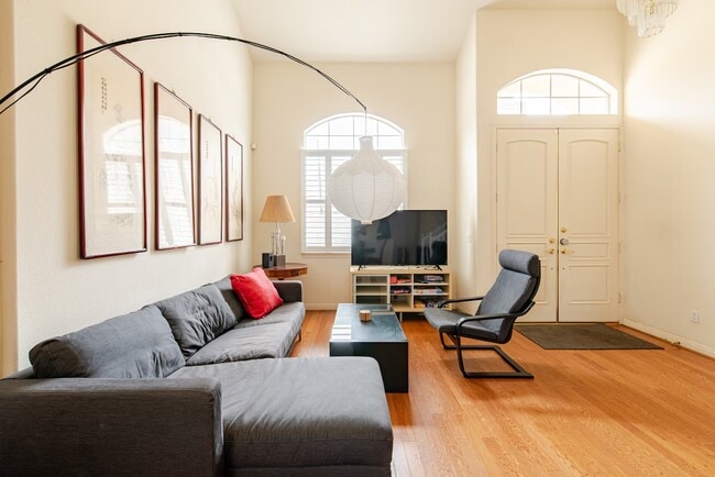 199 N Lincoln Ave, Monterey Park, CA 91755 - photo 2