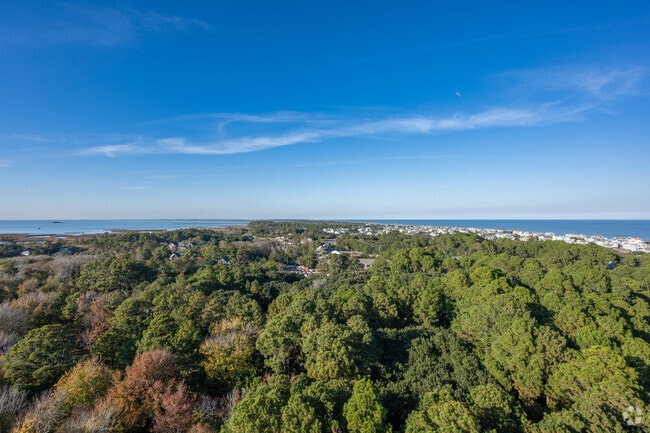 The views and options for beach access are unparalleled in the Corolla neighborhood.