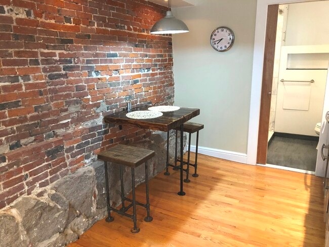 19 Branch St unit B, Boston, MA 02108 - photo 2