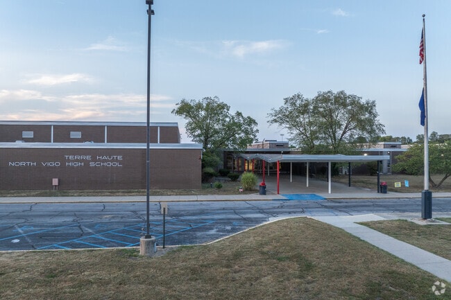 Terre Haute North Vigo High School educates students from 12 Points.