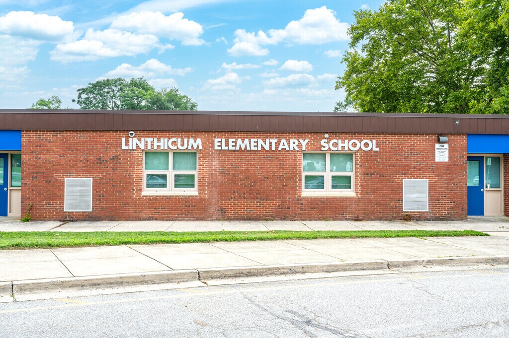 Linthicum Elementary School in Linthicum has 481 students.
